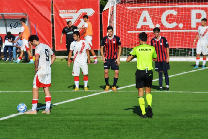 Grifo ripreso da Capozzi dopo il rigore trasformato da Baka Dieye