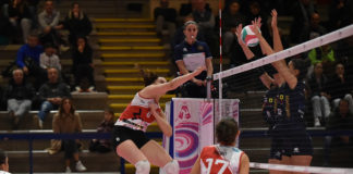 Vittoria al tie-break delle siciliane dopo una due ore di emozioni al PalaPellini. Coach Marangi: "Calo finale causato dall’impossibilità di fare cambi"