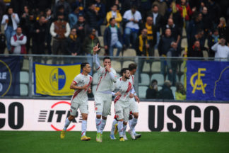 Al gol di Di Carmine risponde Tremolada sullo scadere del primo tempo 