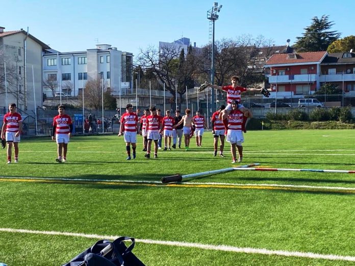 15-43 al Pescara e primo posto assicurato. Coach Bossi: “Grande difesa, da lì è nata la vittoria”