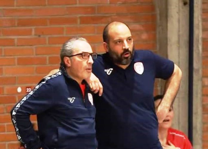 Parziali: 15-18, 17-10, 13-24, 16-9