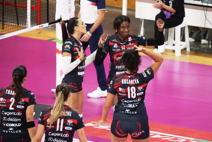 L'opposto colombiano delle Black Angels sulla vittoria con Brescia: 
