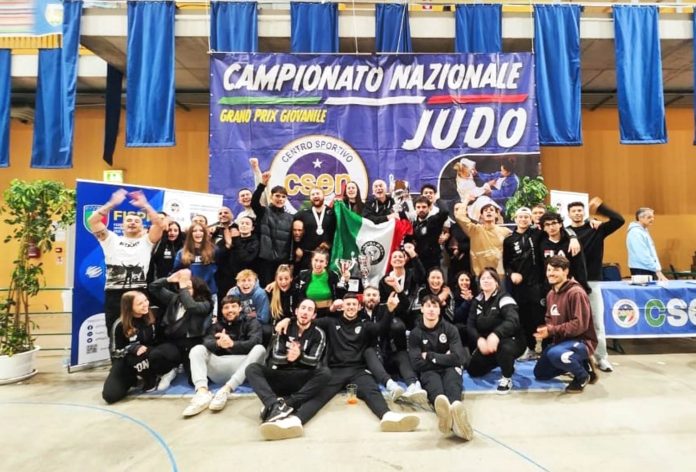 La società di Ponte San Giovanni campione per la quarta volta consecutiva. Sbaragliata la concorrenza di altre 126 squadre