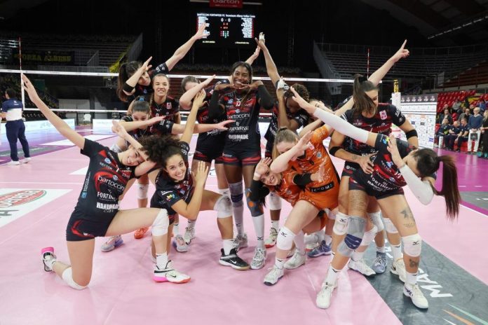 Contro Albese uno schiacciante 3 a 0 che consente alle Black Angels di guadagnarsi il primo turno di Coppa Italia in casa. L'MVP Montano: «Stiamo lavorando bene»