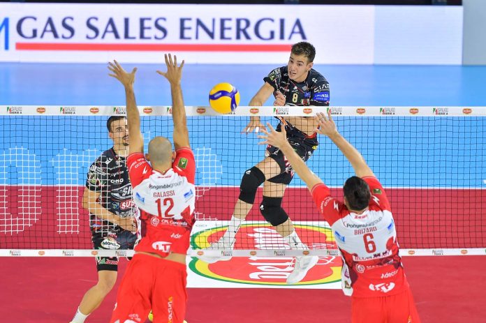 Le Black Angels tolgono un solo set a Talmassons: domenica la finalina del terzo/quarto posto. Club premiato a Courmayeur