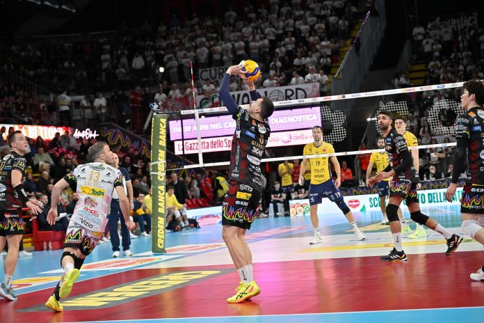 Stesso palazzetto e stesso avversario: l'ultima sfida di campionato si ripropone nei quarti di Coppa Italia. In palio il pass per le Finale Four di Bologna