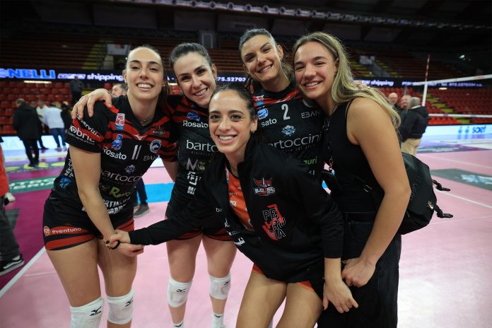 La centrale della Bartoccini MC Restauri racconta l'approccio della squadra agli spareggi per l'Europa: 