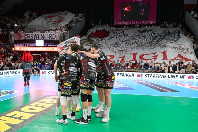 La Lube espugna il Pala Barton anche in gara 5 (1-3) ed accede alla finale con Trento. Profondo rosso in ricezione, l'attacco balbetta 