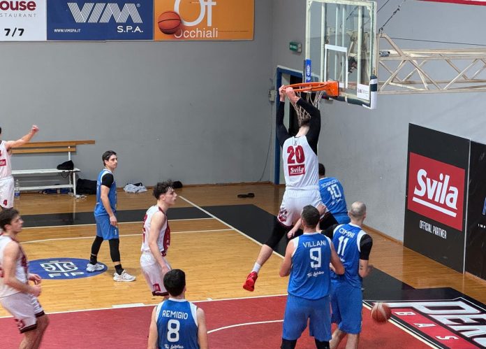 Vittoria anche in trasferta contro Alba Adriatica (49-69). Ora una tra Gubbio e Mosciano 